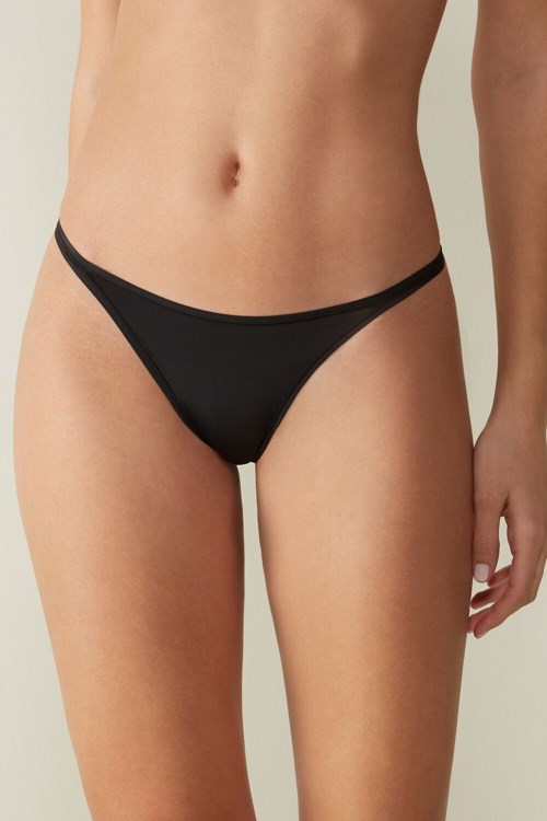 Intimissimi String with Ultralight Microfiber Straps Zwart | 38962NVHT