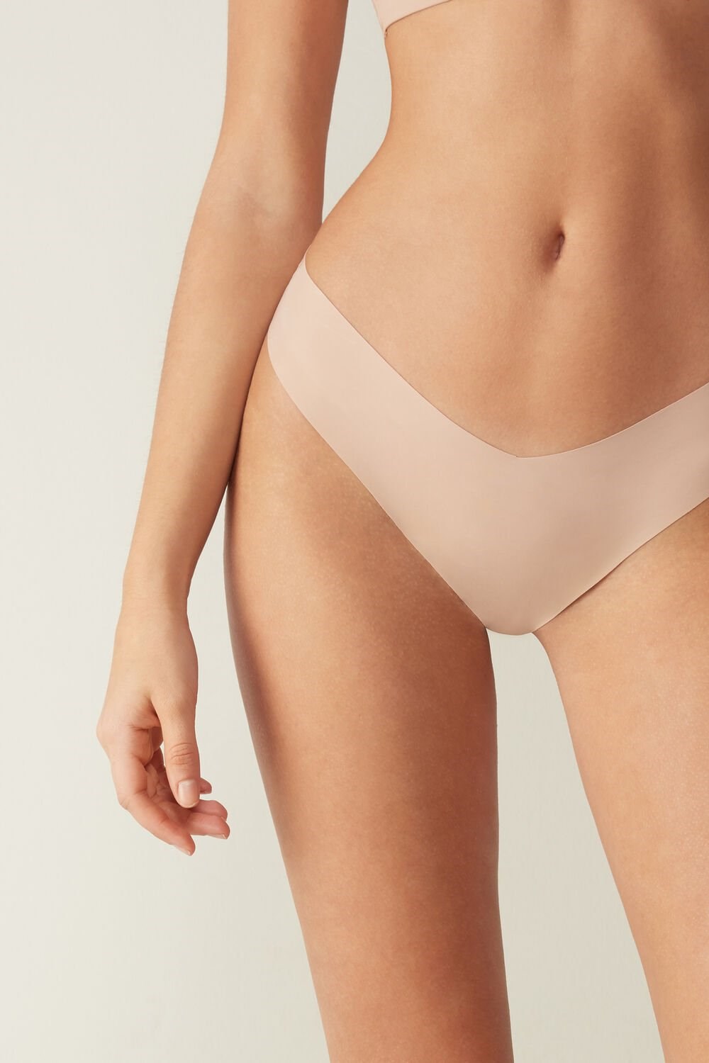 Intimissimi 80s-style Brazilian Panties in Ultralight Microfiber Beige | 40923HJQP