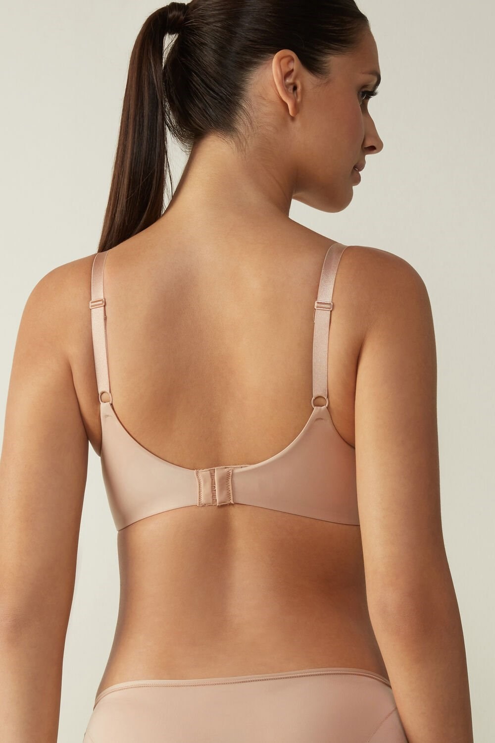 Intimissimi Adele Triangle Bra in Ultralight Microfiber Beige | 38259JDCK