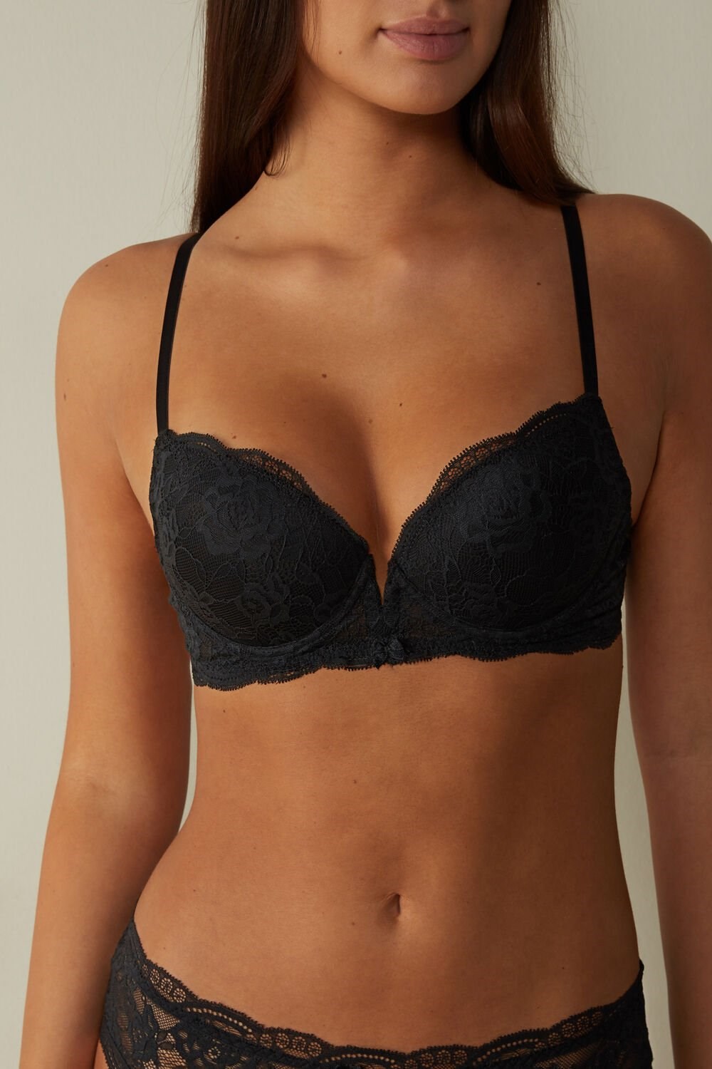 Intimissimi Mia Kanten Super Push-Up Bra Zwart Zwart | 34917DHWP