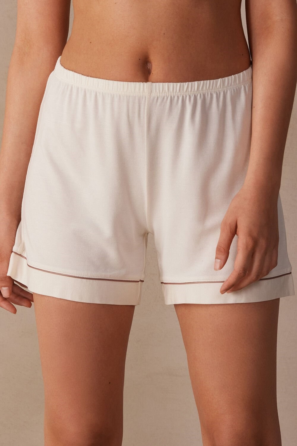 Intimissimi Modal Shorts with Contrast Trim Natural - 612i - Vanilla Ivory | 87196MOZP